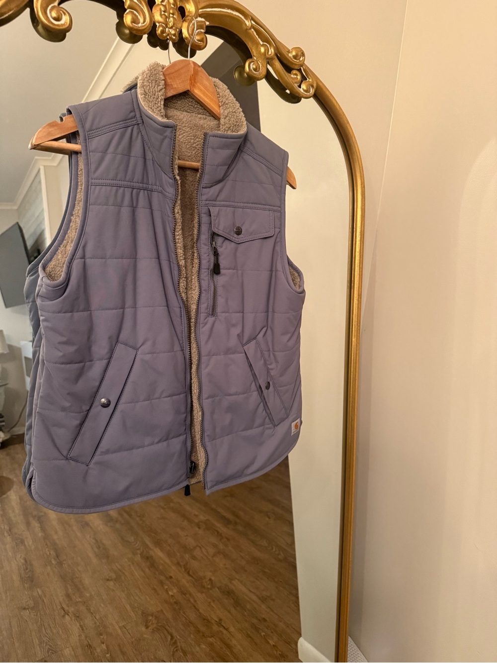 Carhartt women’s reversible sherpa vest